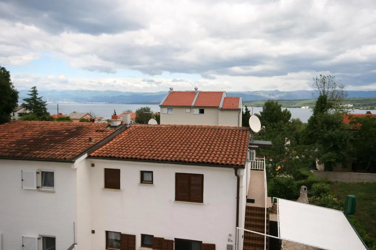 Apartments With A Parking Space Vantacici, Krk - 427 Malinska 0*,  Kroatien