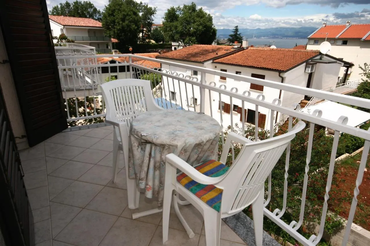 Apartments With A Parking Space Vantacici, Krk - 427 Malinska